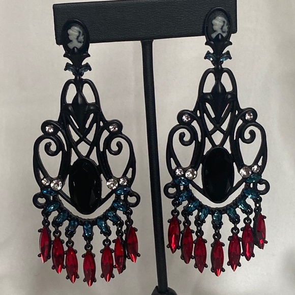 Jewelry - Gothic red chandelier earrings